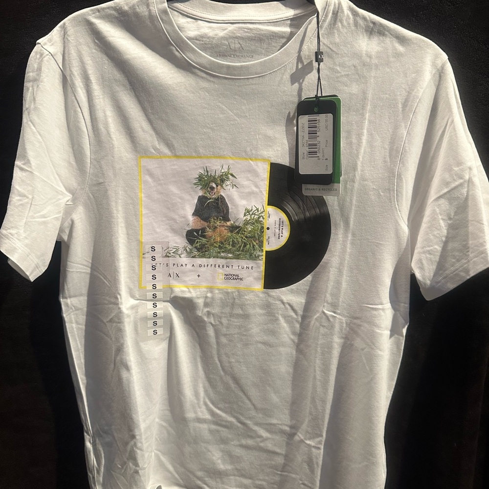 Armani Exchange x National Geo T-Shirt Size S